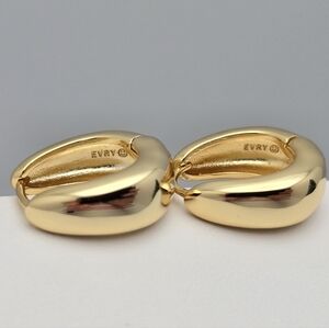 Gold-Tone Wide Chunky Dome Huggie Hoop Earrings EVRY 3/4” NWOT
